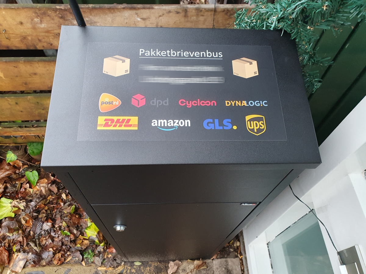 Package mailbox